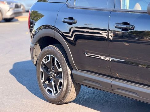 Used 2023 Ford Bronco Sport Outer Banks w/ Tech Package AWD/4WD image 9