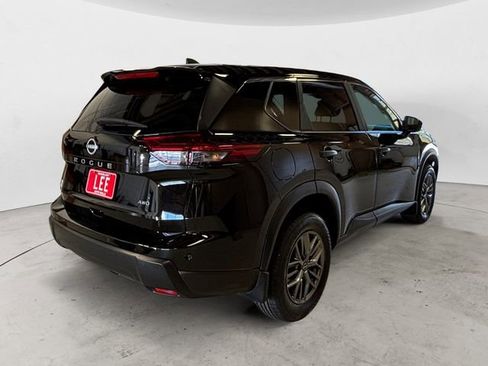 Used 2025 Nissan Rogue S AWD/4WD image 6