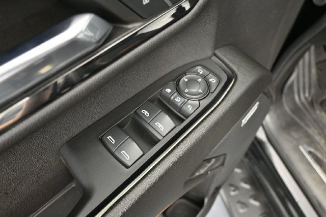 Used 2024 GMC Sierra 2500 AT4 w/ Technology Package AWD/4WD image 15