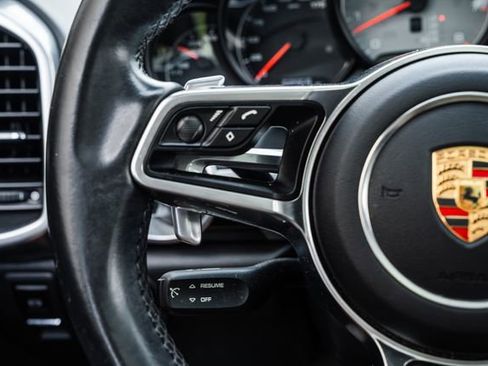 Used 2015 Porsche Cayenne S image 66