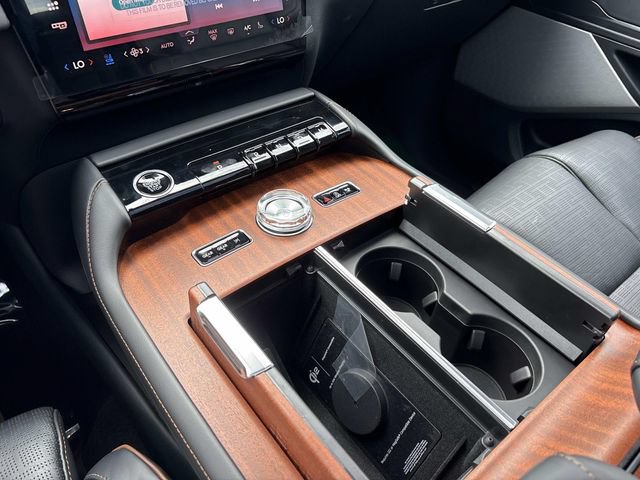 New 2027 Lincoln Navigator Black Label AWD/4WD image 28
