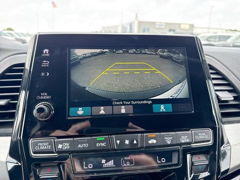 Used 2019 Honda Odyssey Elite image 16