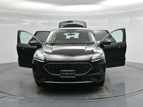 Certified 2022 Ford Escape SE image 29