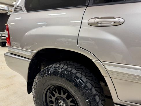 Used 2006 Toyota Land Cruiser image 15