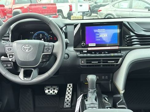 New 2026 Toyota Camry SE image 7