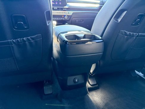 Used 2023 Kia Telluride S image 26