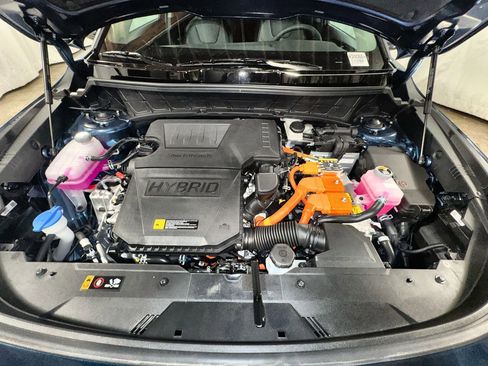 Certified 2025 Kia Niro SX image 31