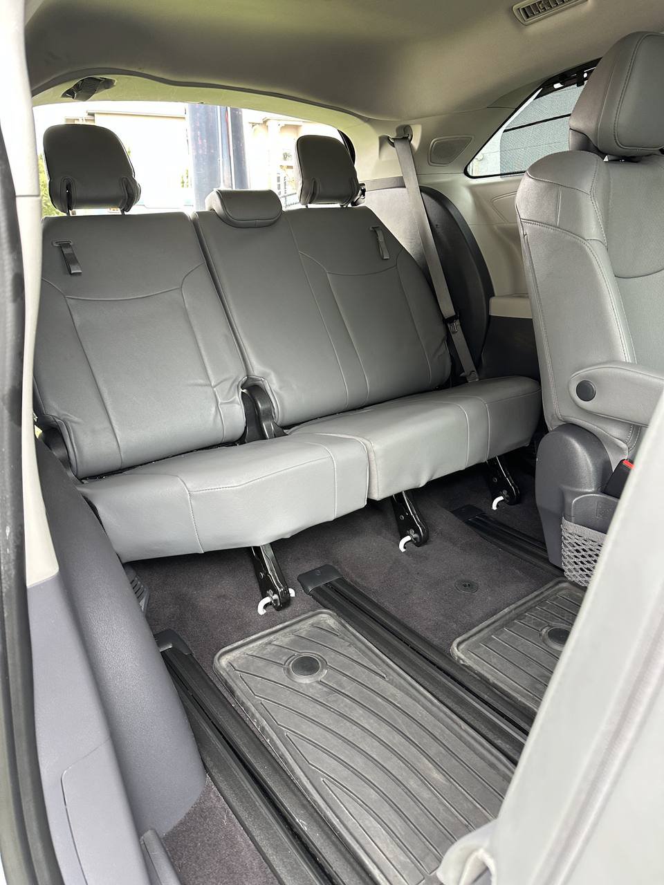 Used 2021 Toyota Sienna Limited AWD/4WD image 27