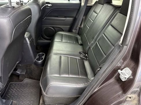 Used 2015 Jeep Patriot High Altitude AWD/4WD image 7