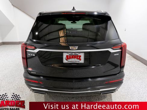 Used 2020 Cadillac XT6 Premium Luxury w/ LPO, Floor Liner Package AWD/4WD image 4