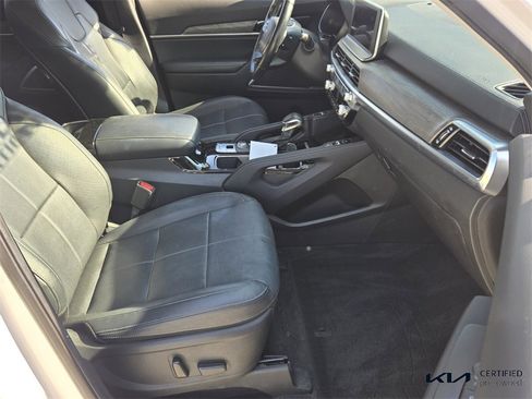 Certified 2022 Kia Telluride EX w/ EX Premium Package image 19