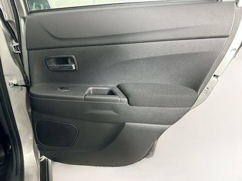 Used 2025 Mitsubishi Outlander Sport LE image 26