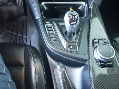 Used 2017 BMW M3 RWD image 25