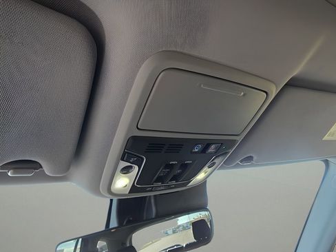 Used 2020 Honda Pilot Elite image 23