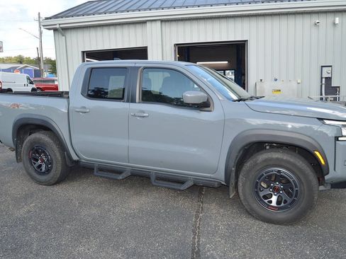 Used 2023 Nissan Frontier PRO-4X w/ Pro Convenience Package AWD/4WD image 1