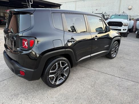 Used 2021 Jeep Renegade Sport image 4