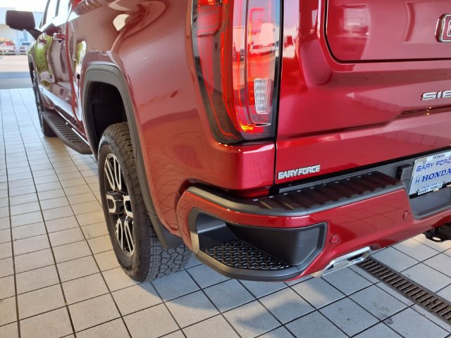 Used 2025 GMC Sierra 1500 AT4 w/ AT4 Premium Package AWD/4WD image 25