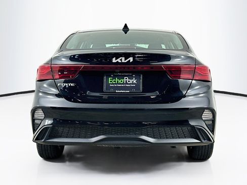 Used 2024 Kia Forte LXS FWD image 7