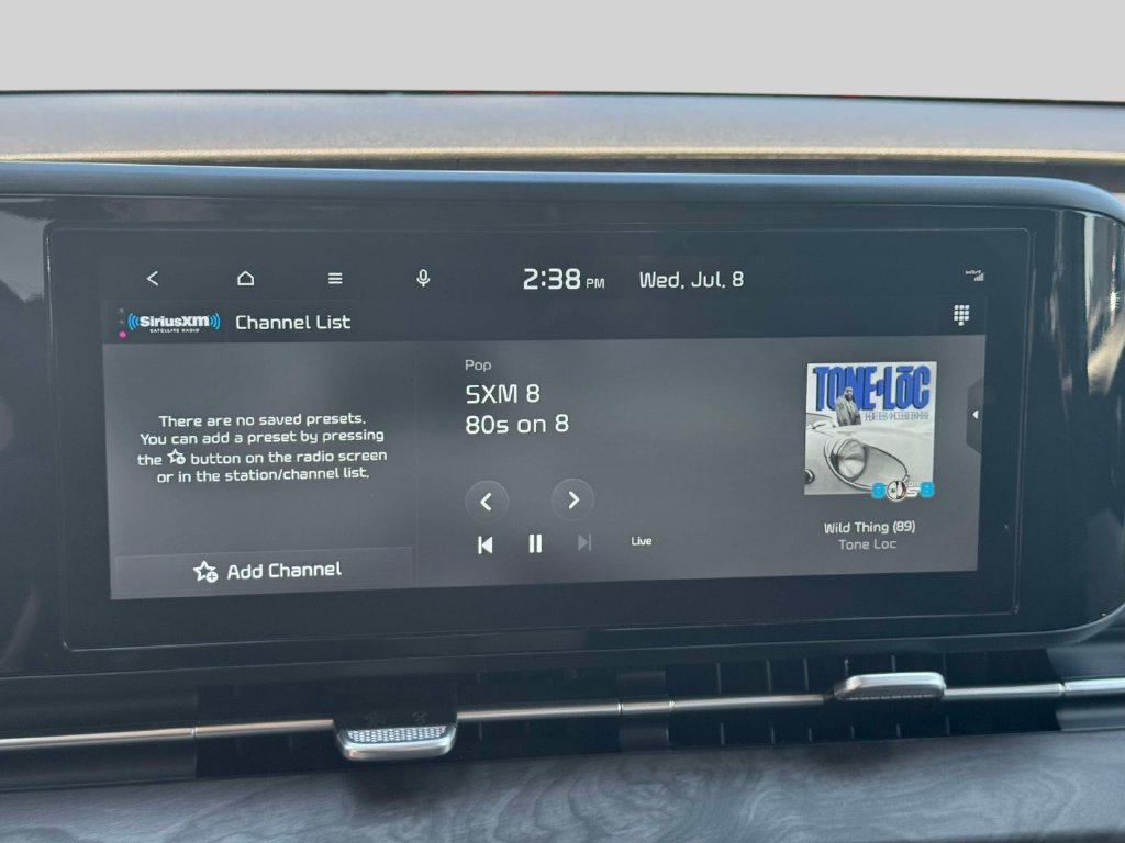 Used 2024 Kia Carnival EX FWD image 26