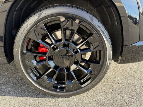 New 2026 BMW XM Label Red image 18