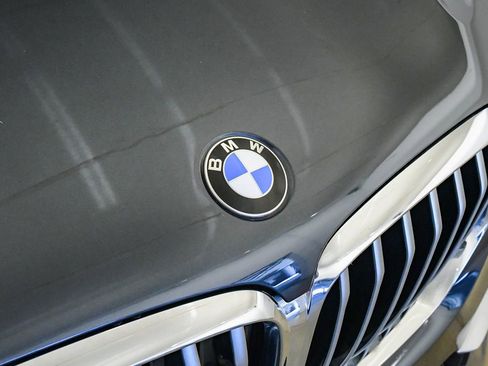 Certified 2022 BMW X5 sDrive40i w/ Premium Package image 8