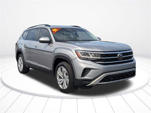 Used 2021 Volkswagen Atlas SE image 13