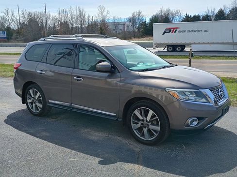 Used 2014 Nissan Pathfinder Platinum image 7