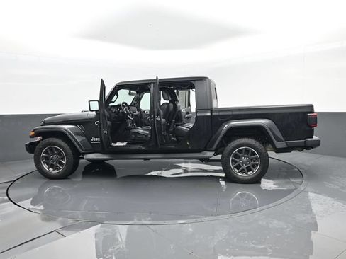 Used 2020 Jeep Gladiator Overland AWD/4WD image 30