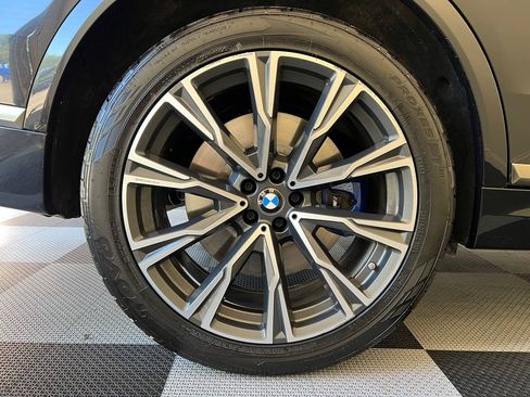 Used 2020 BMW X7 M50i w/ Executive Package image 42