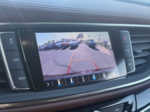 Used 2021 Buick Enclave Avenir w/ Avenir Technology Package AWD/4WD image 19