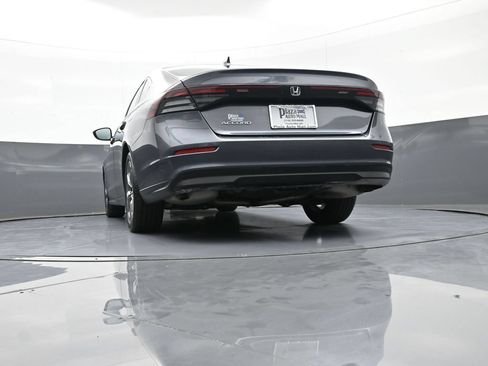 Certified 2023 Honda Accord EX image 31