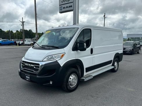 Used 2023 RAM ProMaster 2500 FWD image 1