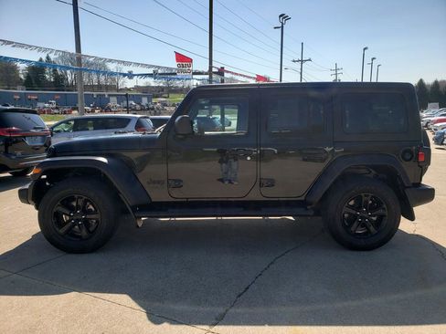 Used 2022 Jeep Wrangler Unlimited Sport AWD/4WD image 7