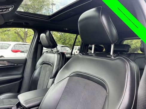 Used 2023 Jeep Grand Cherokee Altitude AWD/4WD image 6