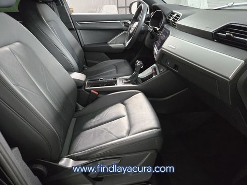 Used 2020 Audi Q3 2.0T Premium w/ Convenience Package image 17