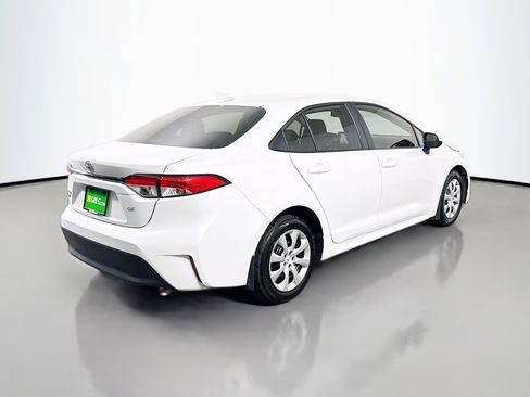 Used 2025 Toyota Corolla LE image 10