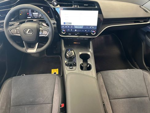 New 2026 Lexus RZ 450e AWD image 10