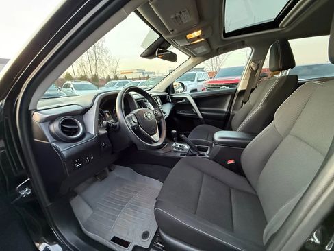 Used 2017 Toyota RAV4 XLE image 10