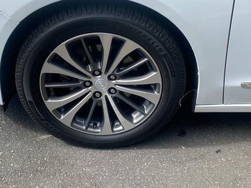 Used 2018 Buick LaCrosse Essence FWD image 6