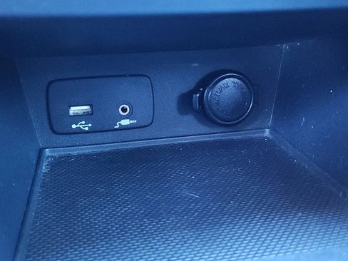 Used 2023 Subaru Crosstrek 2.0i image 21