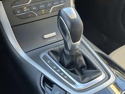 Certified 2017 Ford Edge SEL w/ Equipment Group 201A image 27