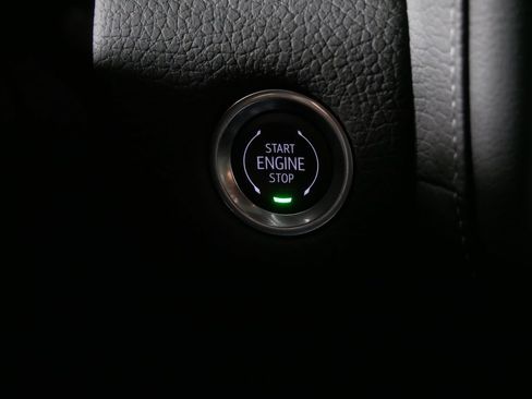 Used 2024 GMC Yukon Denali w/ Advanced Technology Package AWD/4WD image 28