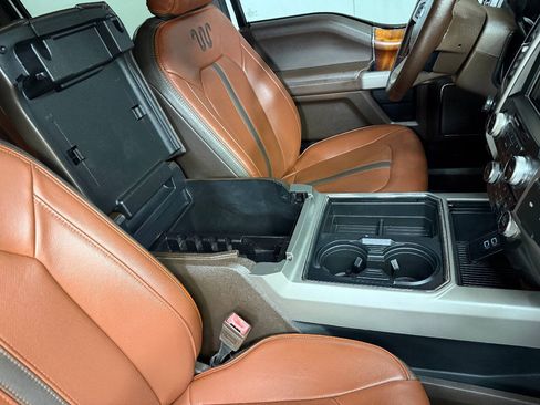 Used 2019 Ford F250 King Ranch w/ King Ranch Ultimate Package AWD/4WD image 34