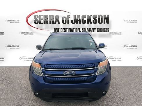 Used 2014 Ford Explorer Limited w/ Equipment Group 301A AWD/4WD image 3