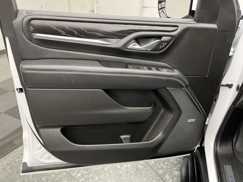 Certified 2023 GMC Yukon Denali AWD/4WD image 9