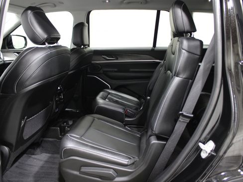 Used 2021 Jeep Grand Cherokee L Limited image 26