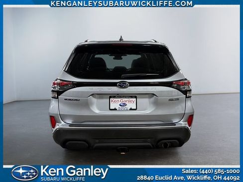 Used 2025 Subaru Forester Touring AWD/4WD image 4
