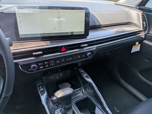 New 2026 Kia Sorento EX FWD image 22