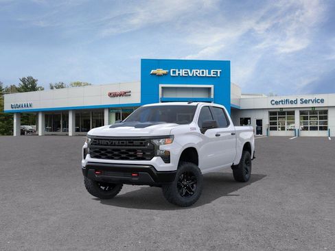 New 2026 Chevrolet Silverado 1500 Custom Trail Boss w/ LPO, Dark Essentials Package AWD/4WD image 8