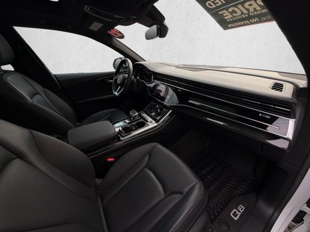 Used 2021 Audi Q8 Prestige w/ Prestige Package AWD/4WD image 25